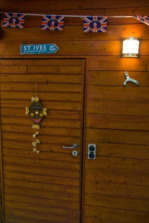 Mycozyplace - Zwei Gemuetliche Zimmer Fuer Vier Dresden Bagian luar foto